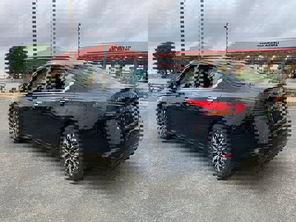 Used 2025 Nissan Altima 2.5 SV image 7