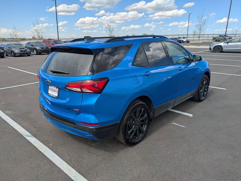 Used 2024 Chevrolet Equinox RS image 3