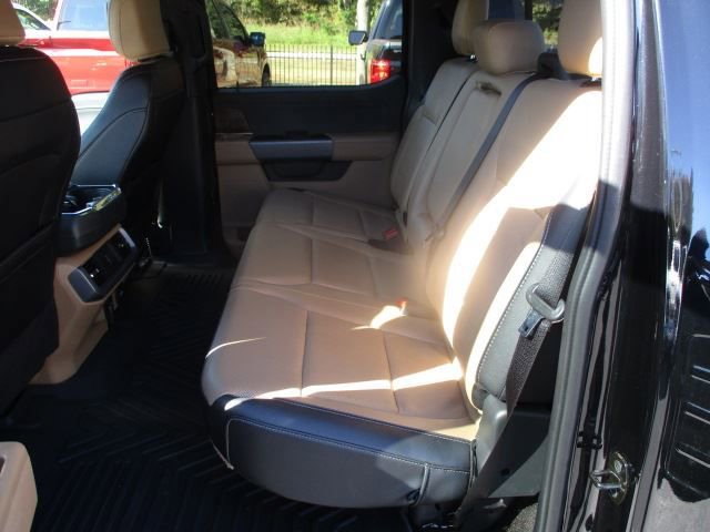 Used 2022 Ford F150 Lariat image 7