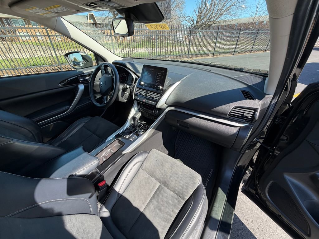 Used 2024 Mitsubishi Eclipse Cross SE image 12