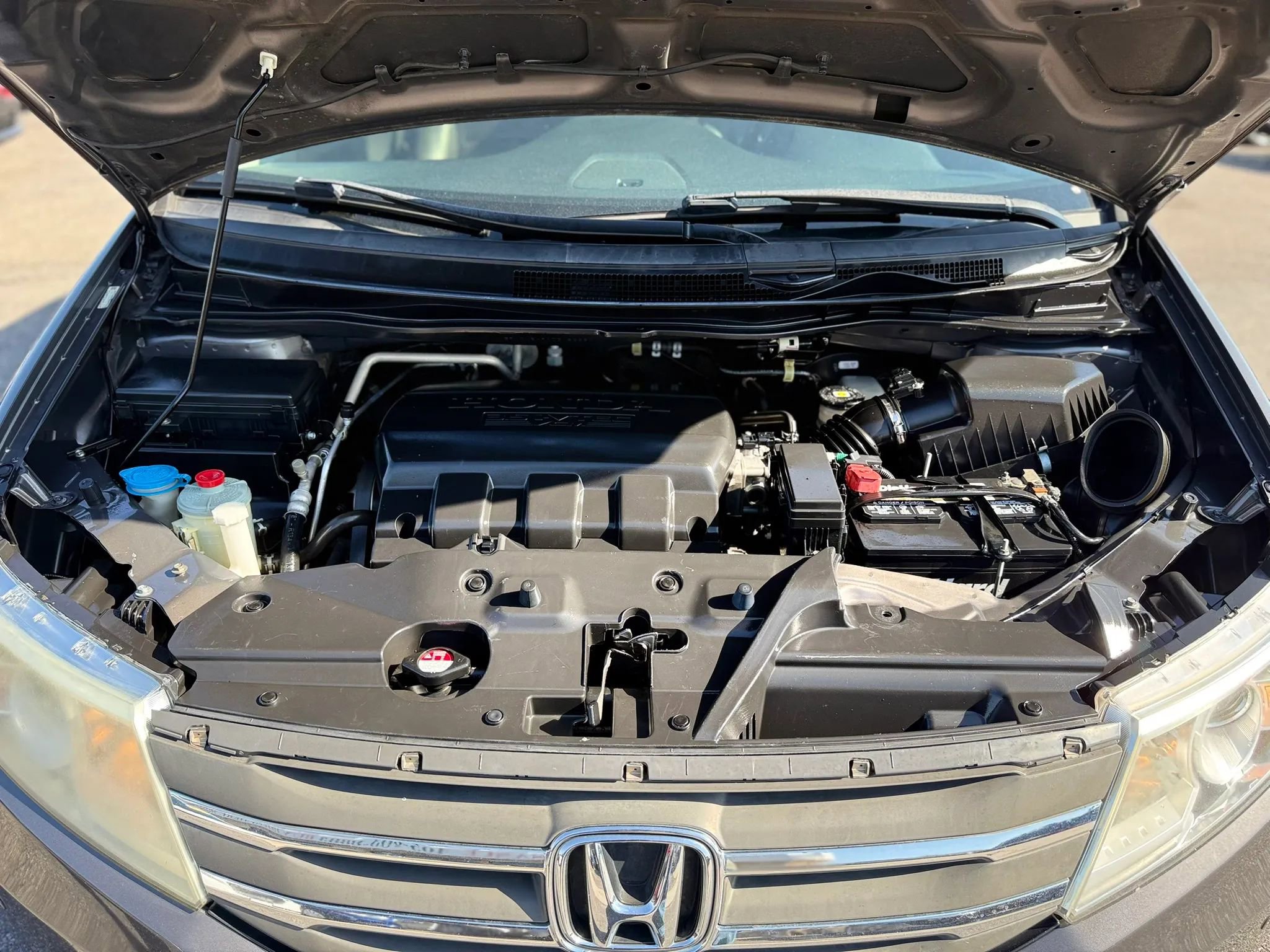 Used 2013 Honda Odyssey Touring Elite image 18