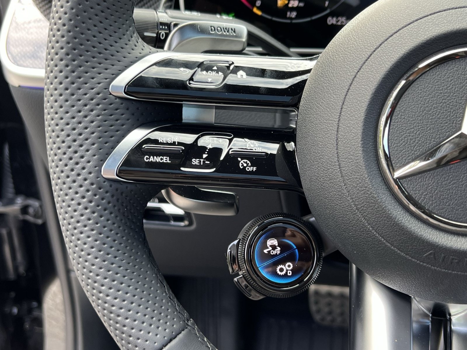 New 2026 Mercedes-Benz GLC 43 AMG 4MATIC image 38