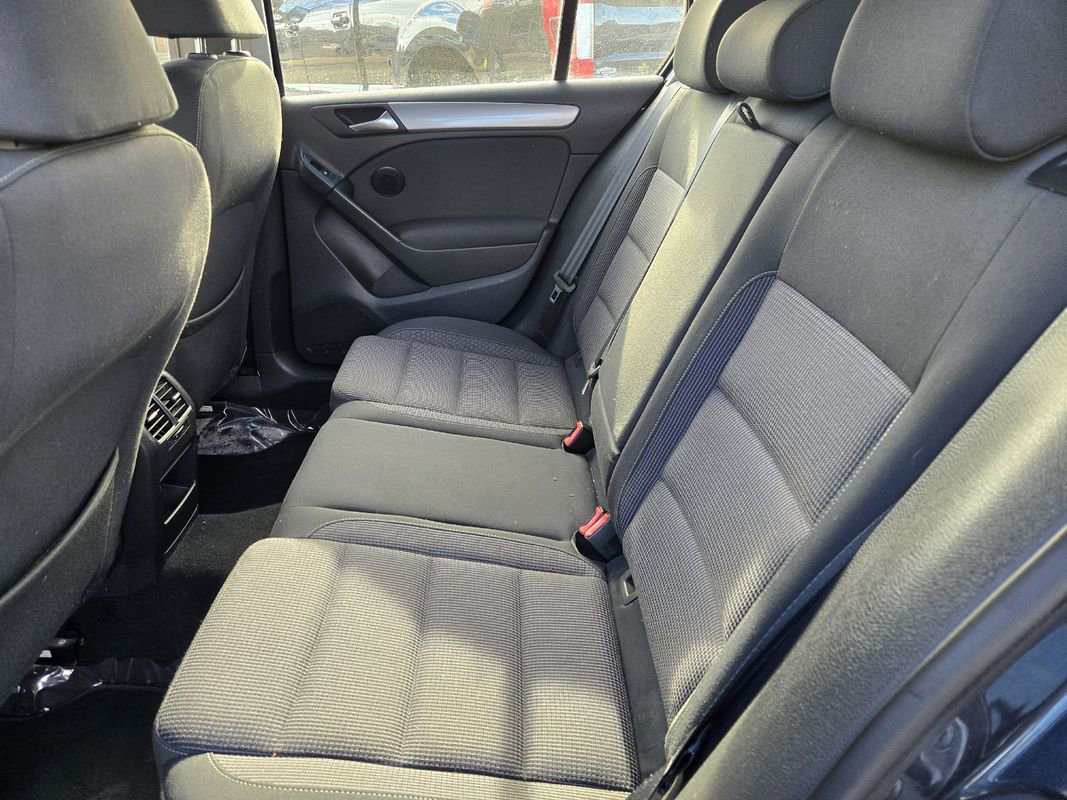 Used 2012 Volkswagen Golf TDI image 19