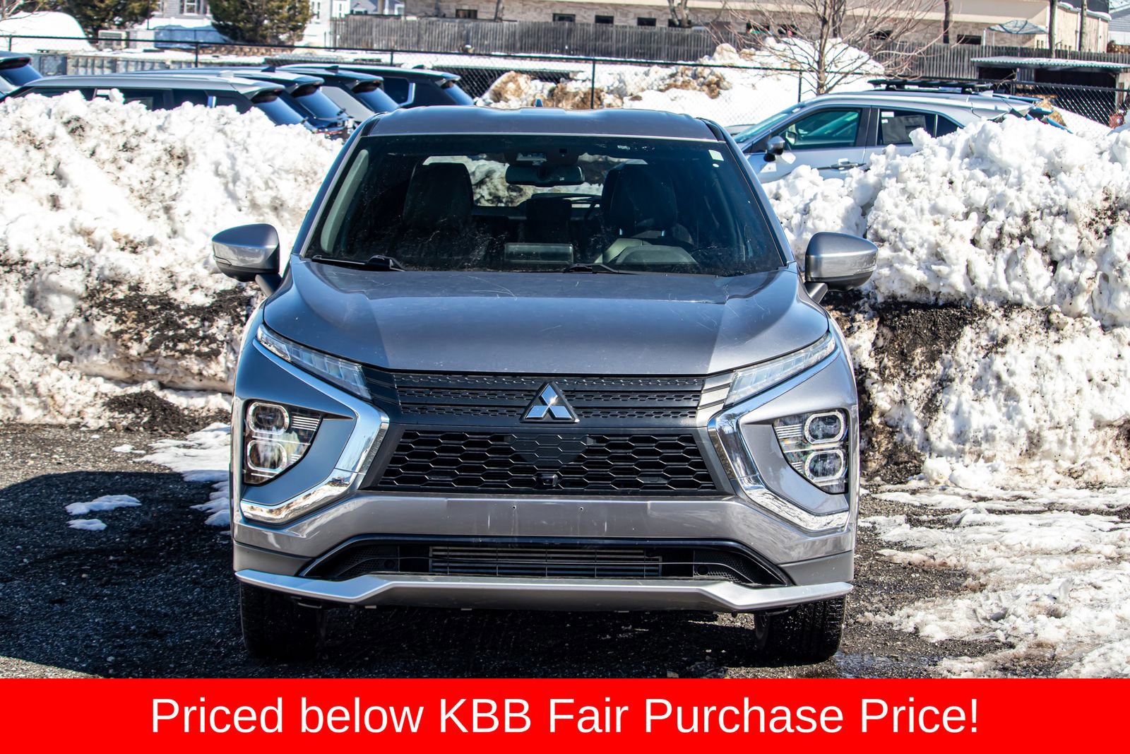 Used 2022 Mitsubishi Eclipse Cross SEL image 2