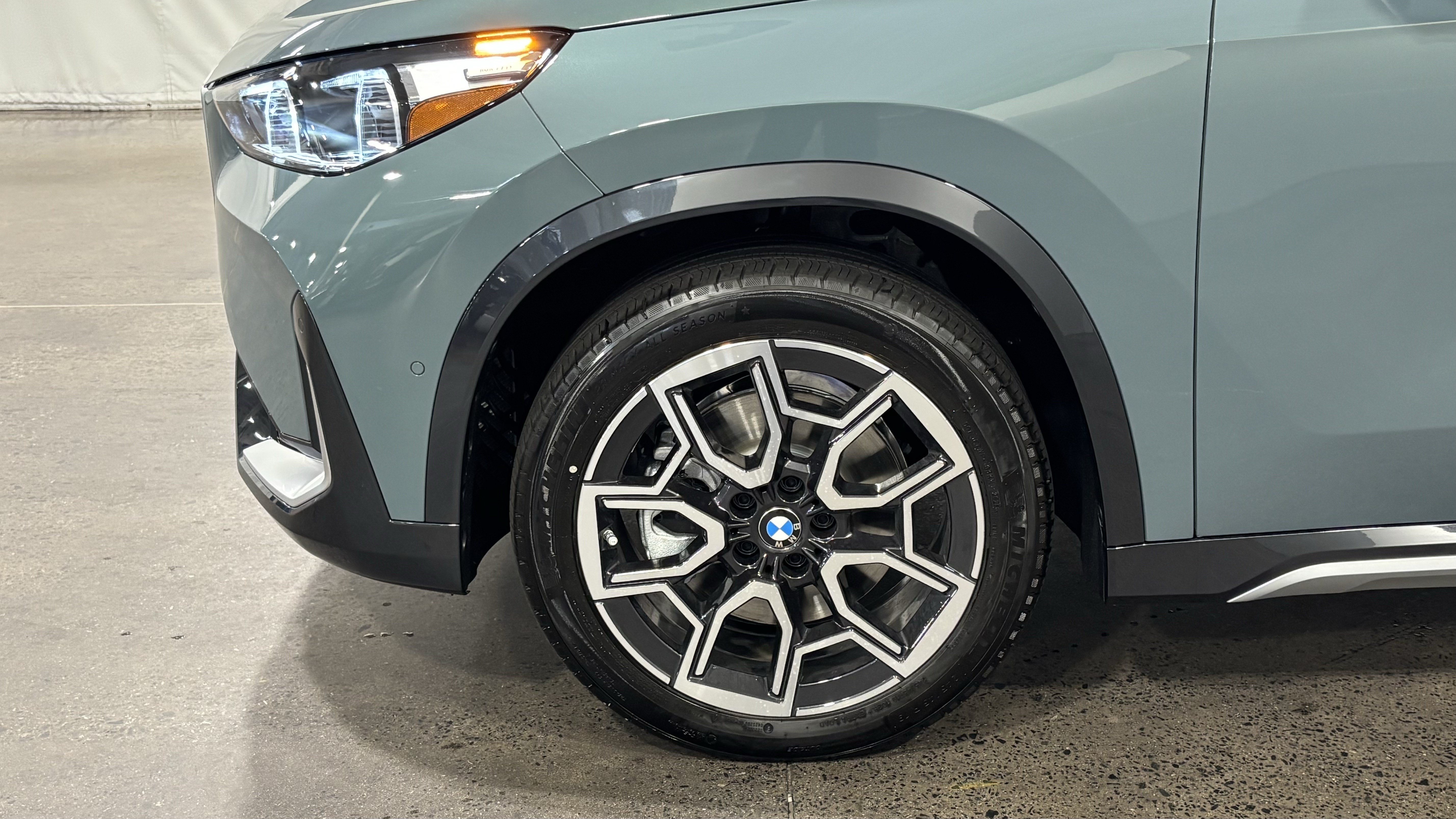 New 2026 BMW X1 xDrive28i w/ Technology Package AWD/4WD image 10