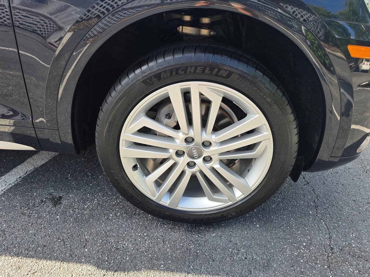 Used 2018 Audi Q5 2.0T Premium Plus w/ Premium Plus Package AWD/4WD image 13