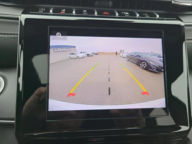 New 2025 Jeep Grand Cherokee Altitude image 14