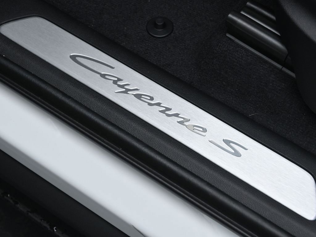 New 2026 Porsche Cayenne S image 14