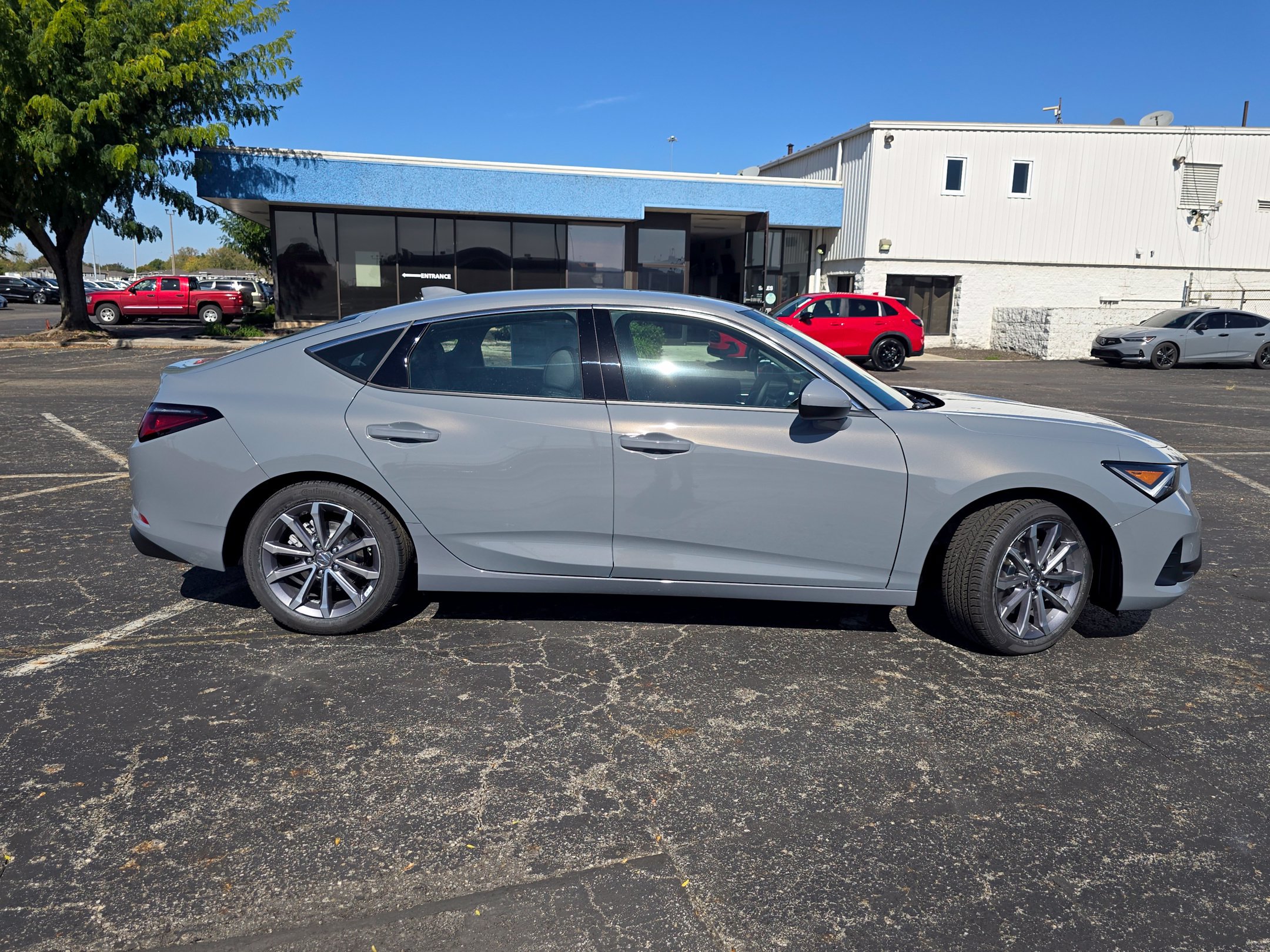 New 2026 Acura Integra FWD image 4