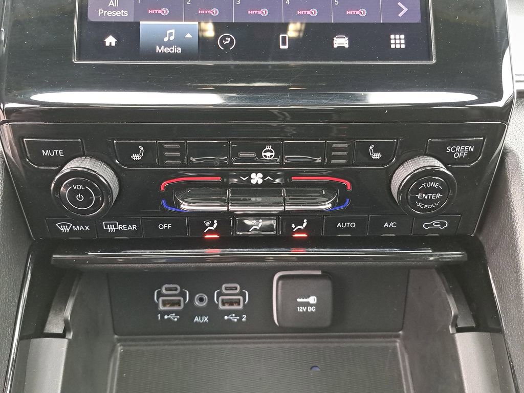 Certified 2023 Jeep Grand Cherokee L Laredo AWD/4WD image 26