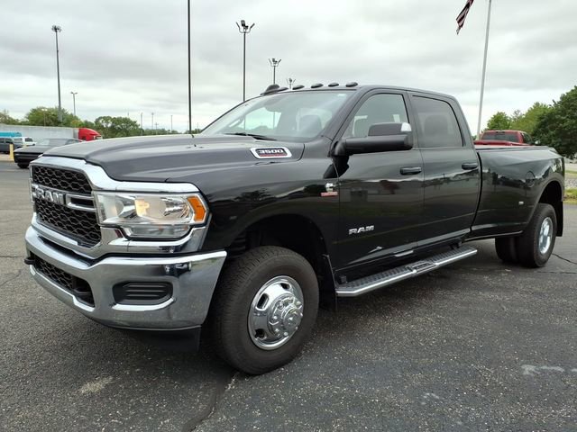 Used 2022 RAM 3500 Tradesman AWD/4WD image 3