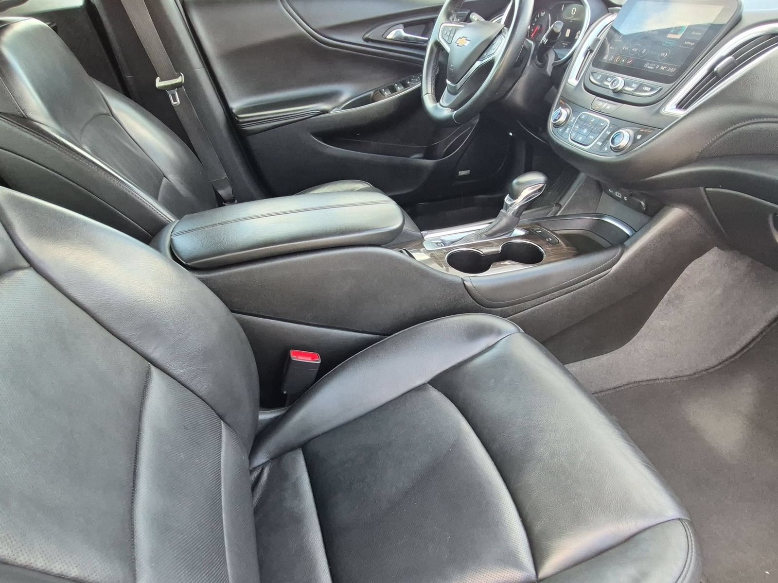 Used 2024 Chevrolet Malibu LT FWD image 30