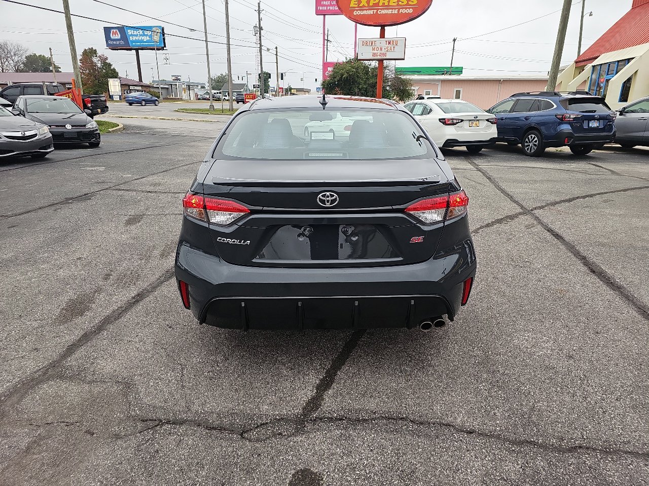 Used 2025 Toyota Corolla SE w/ SE Premium Package image 7