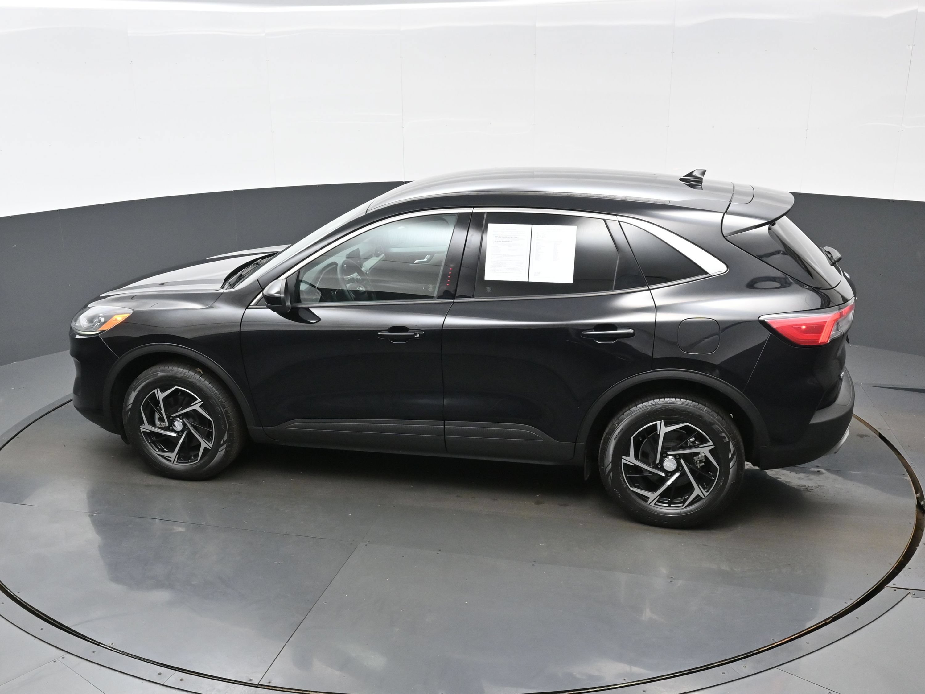 Used 2020 Ford Escape SE AWD/4WD image 34