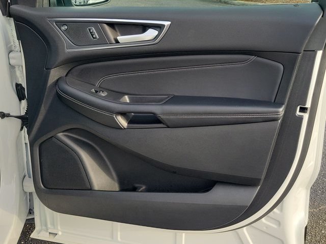 Used 2023 Ford Edge Titanium AWD/4WD image 8