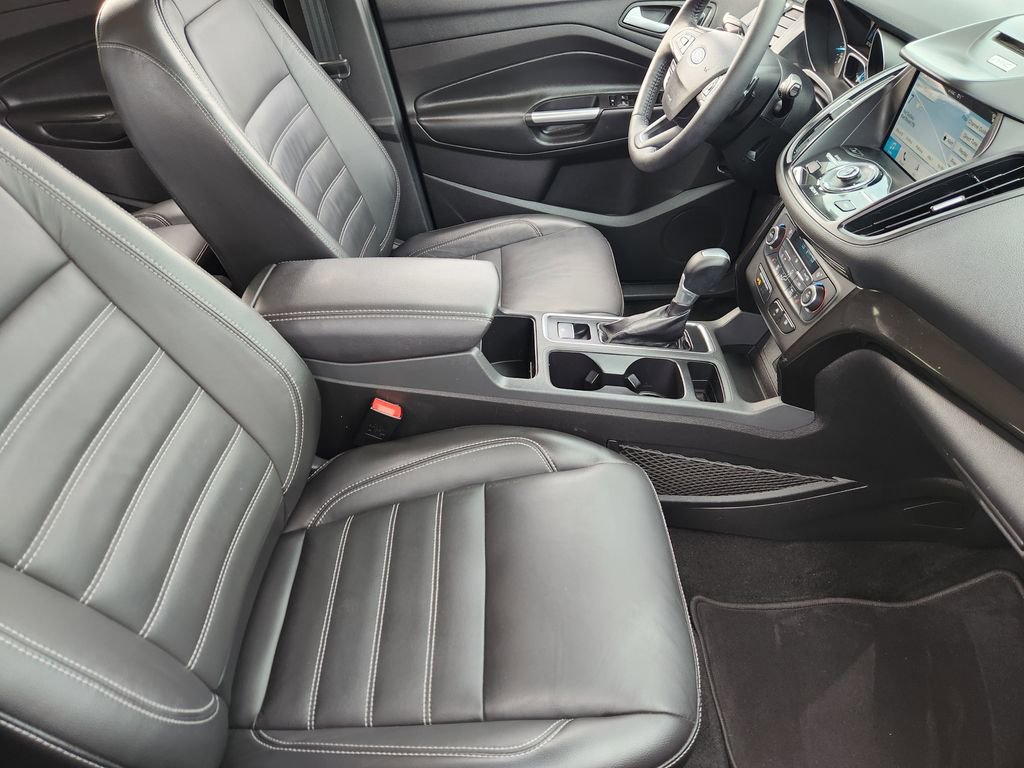 Used 2017 Ford Escape Titanium FWD image 11