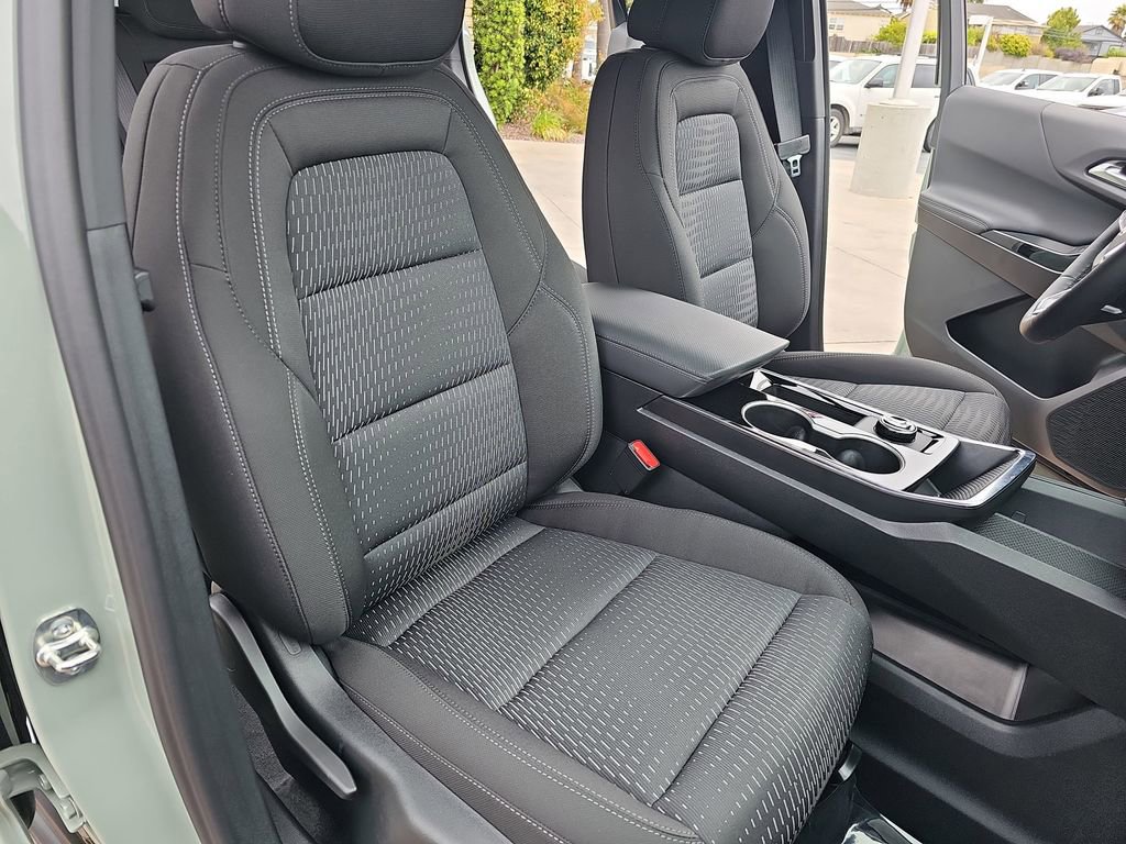 New 2026 Chevrolet Equinox LT FWD image 10