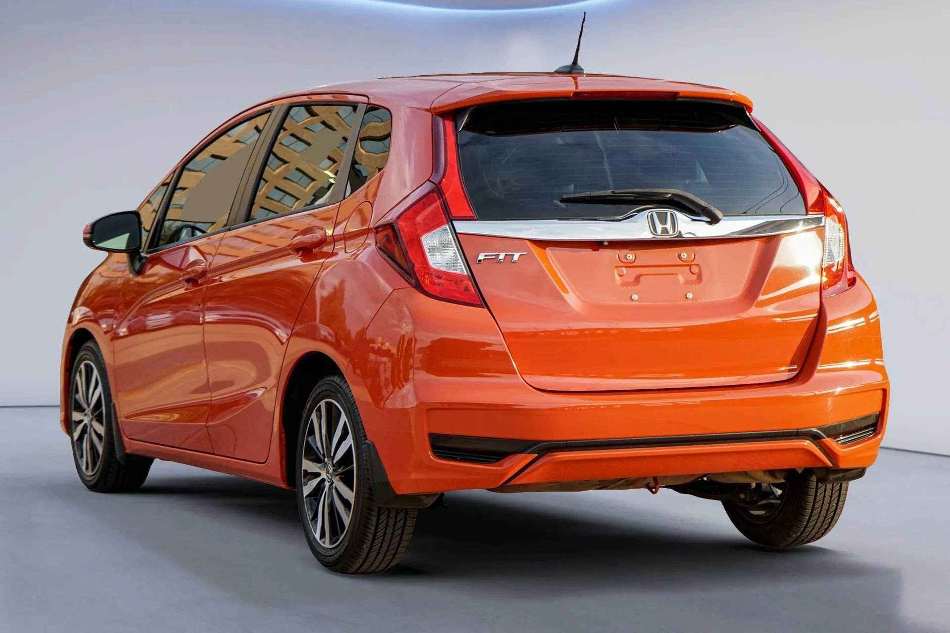 Used 2018 Honda Fit EX-L image 5