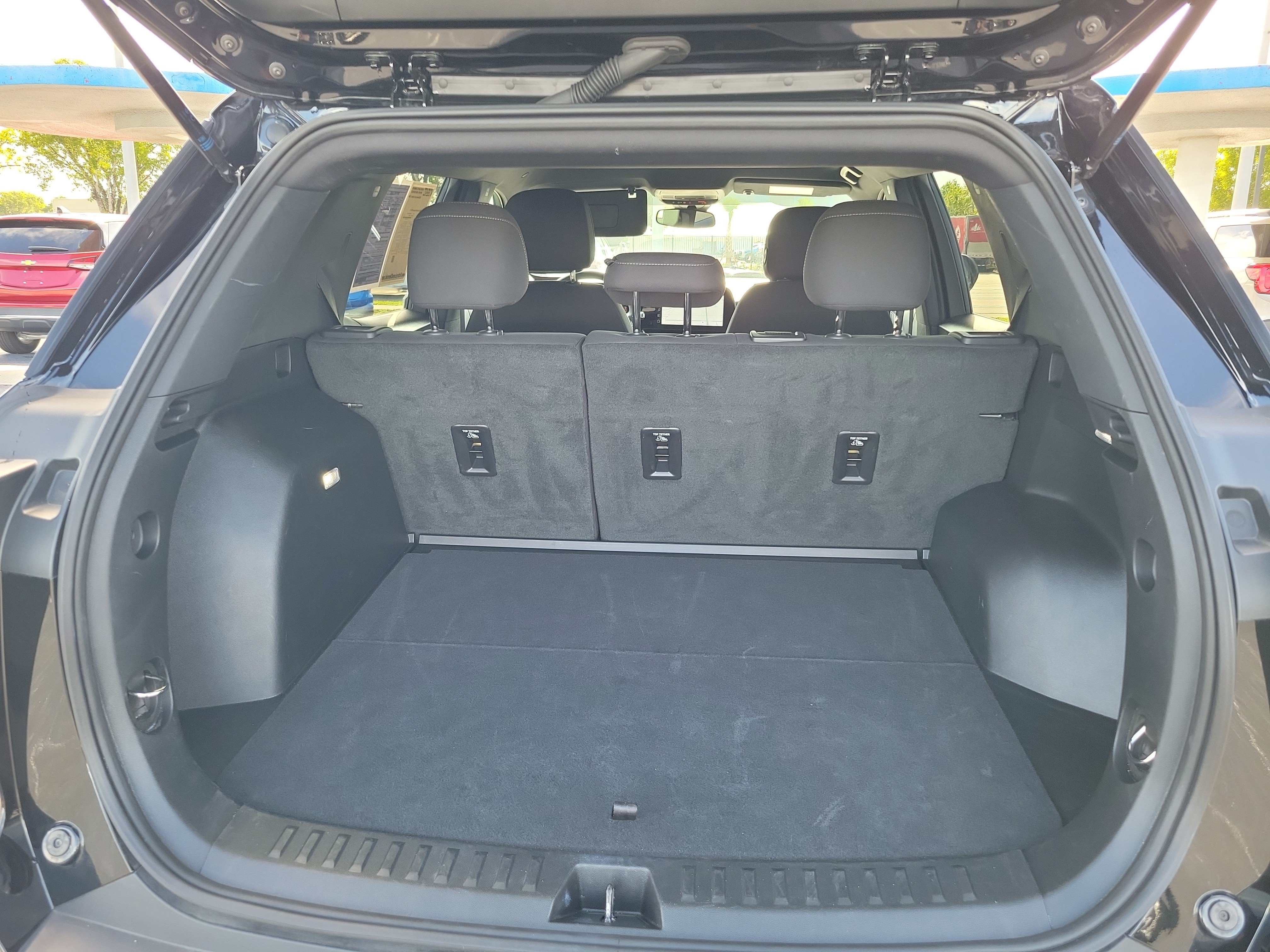 Used 2026 Chevrolet Equinox LT FWD image 6