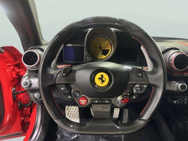Used 2019 Ferrari 812 Superfast RWD image 40