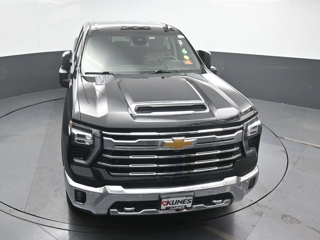 Used 2024 Chevrolet Silverado 2500 LTZ w/ LTZ Convenience Package AWD/4WD image 35