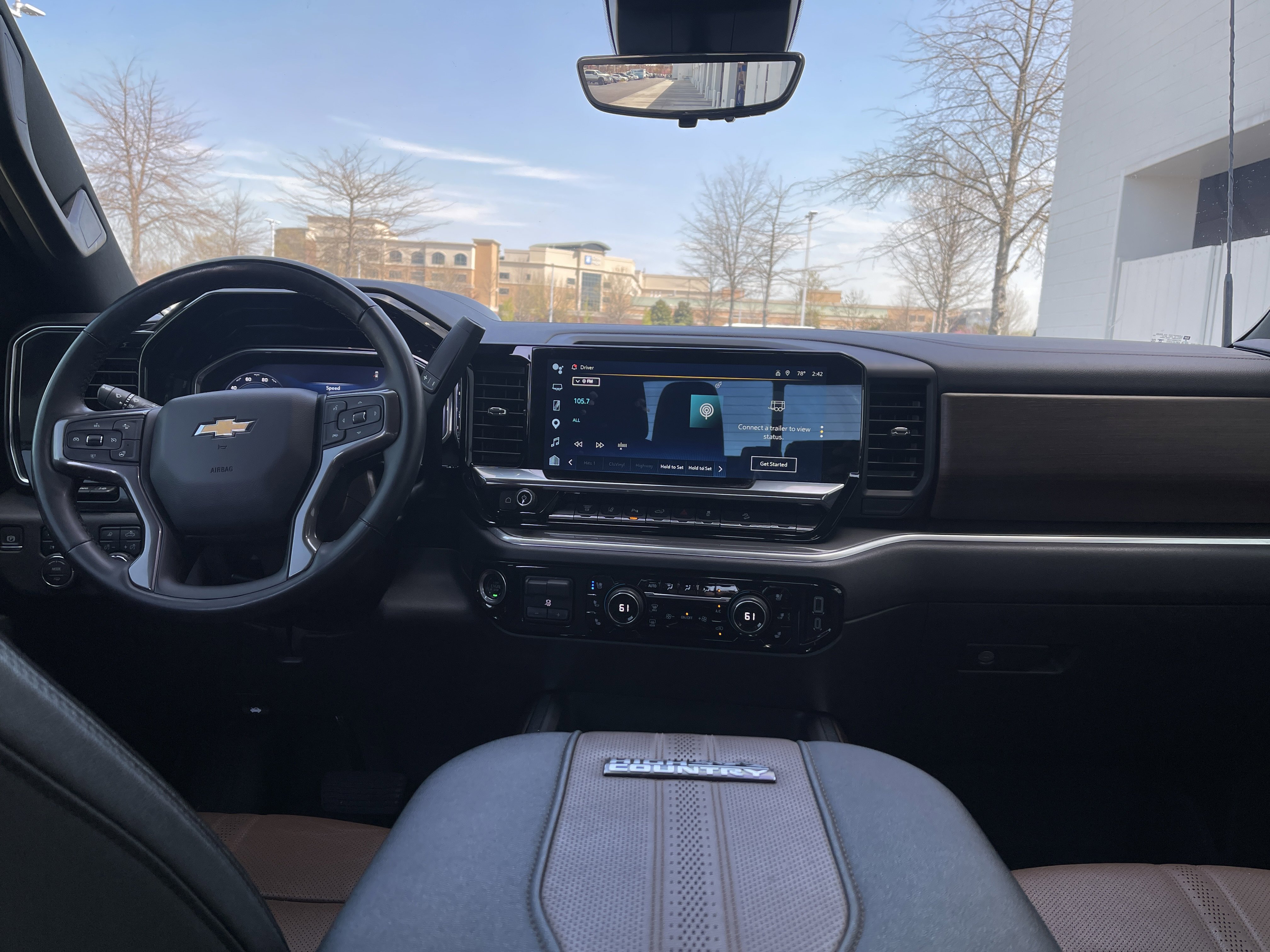 Used 2024 Chevrolet Silverado 2500 High Country w/ High Country Premium Package AWD/4WD image 29