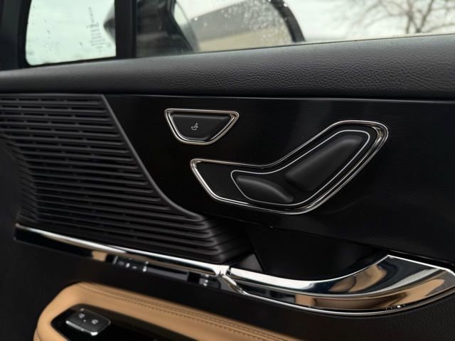 Certified 2022 Lincoln Corsair Reserve w/ Equipment Group 201A image 17