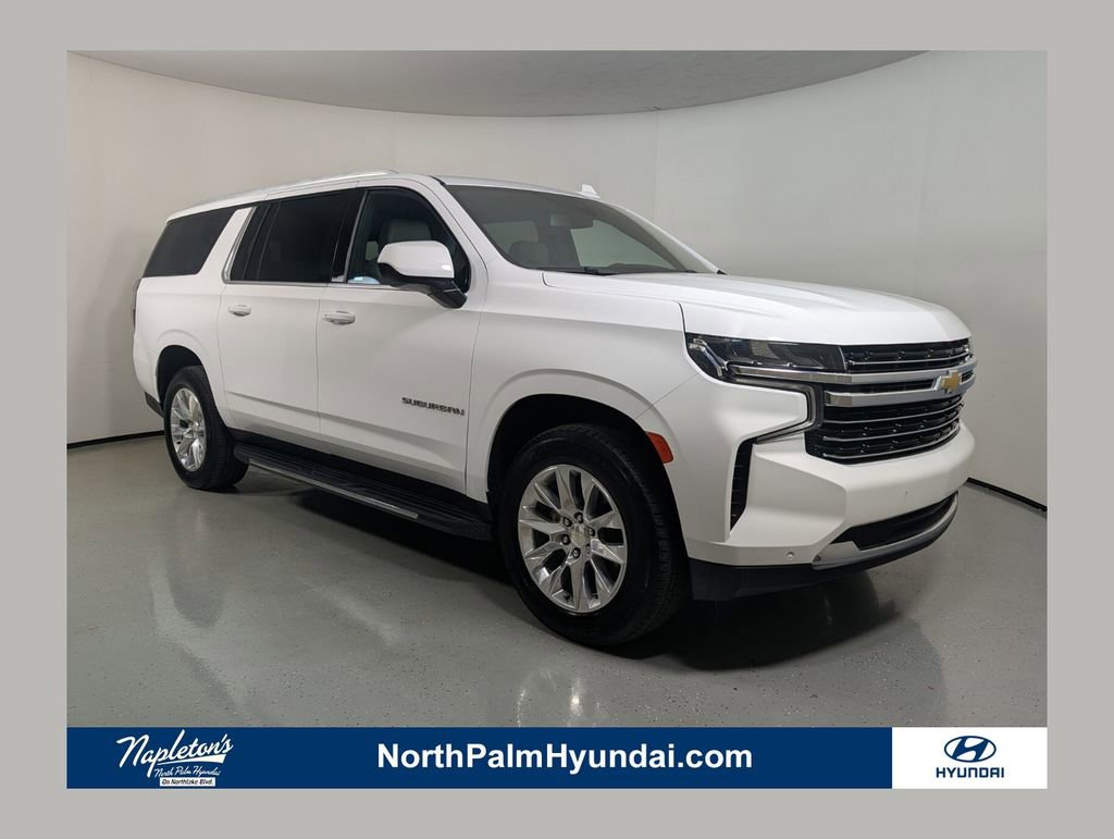 Used 2022 Chevrolet Suburban LT RWD image 1
