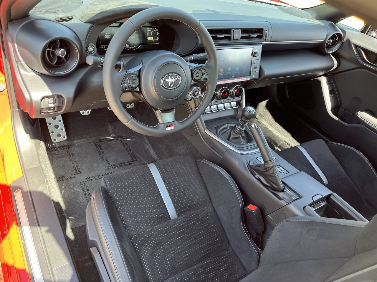 Used 2025 Toyota GR86 Premium RWD image 8