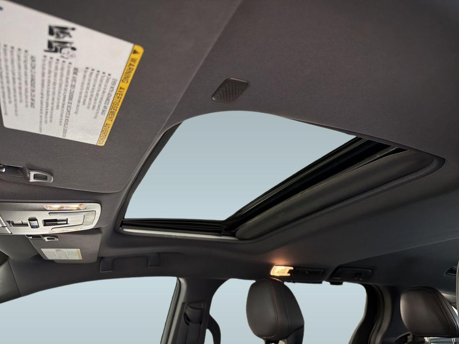 Used 2021 Toyota Sienna XSE w/ XSE Plus Package image 16