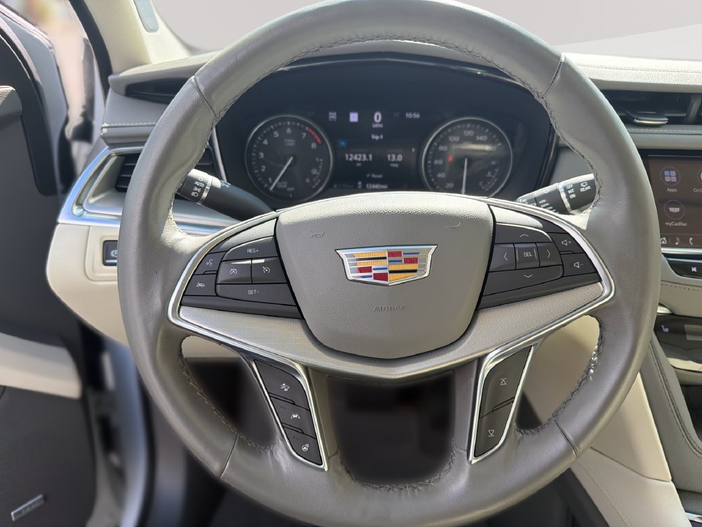 Used 2024 Cadillac XT5 Premium Luxury w/ Technology Package AWD/4WD image 11