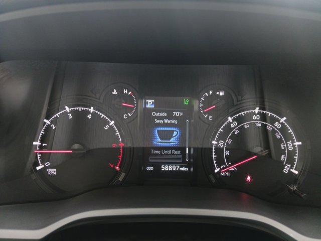 Used 2022 Toyota 4Runner SR5 Premium w/ Moonroof Package AWD/4WD image 18