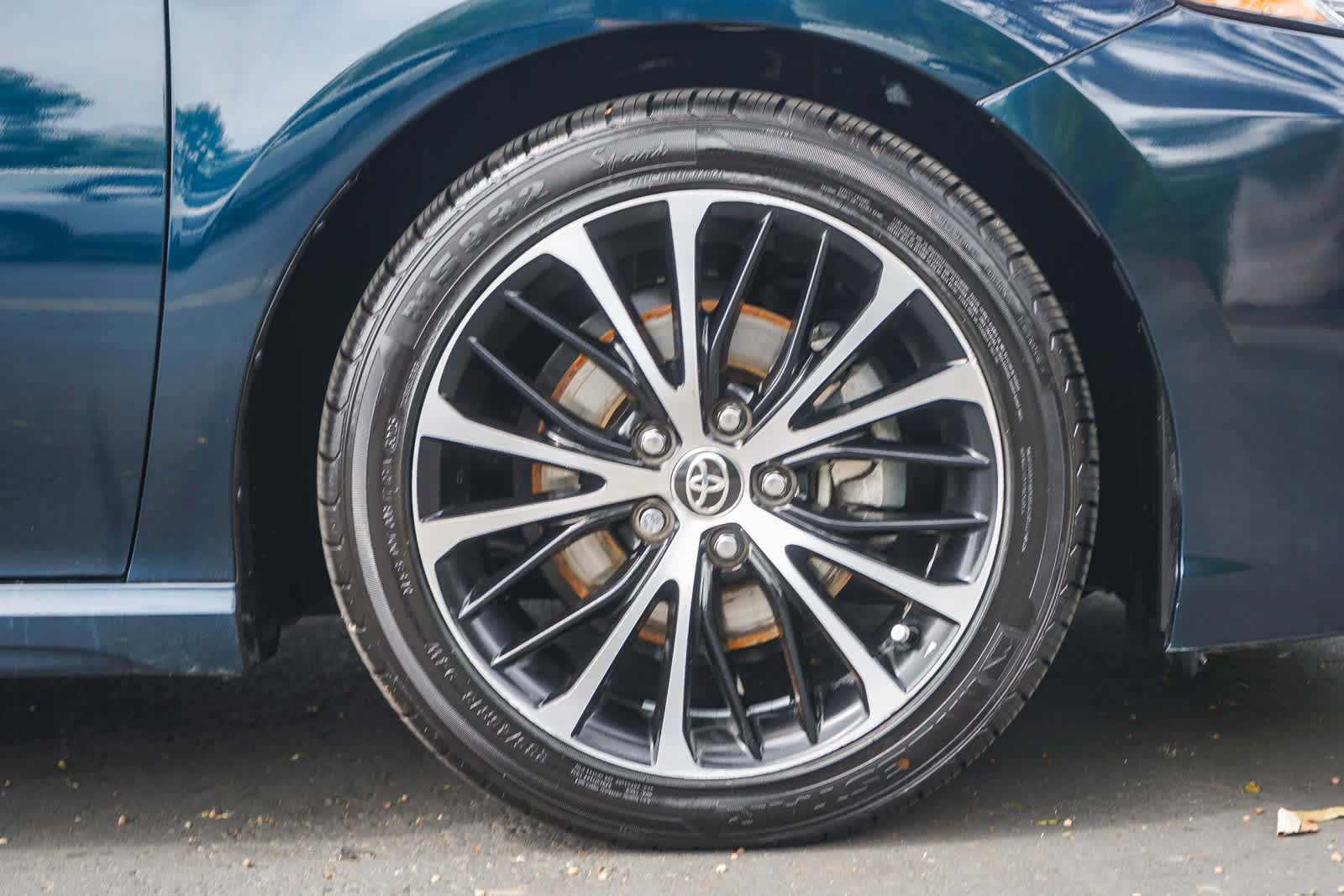 Used 2020 Toyota Camry SE image 9