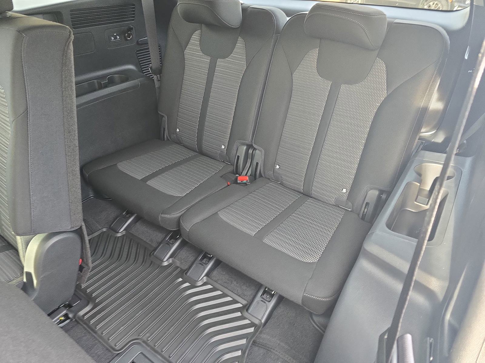 New 2026 Kia Sorento LX FWD image 16