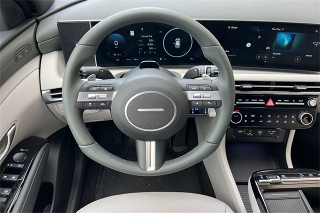 New 2025 Hyundai Tucson Limited image 14