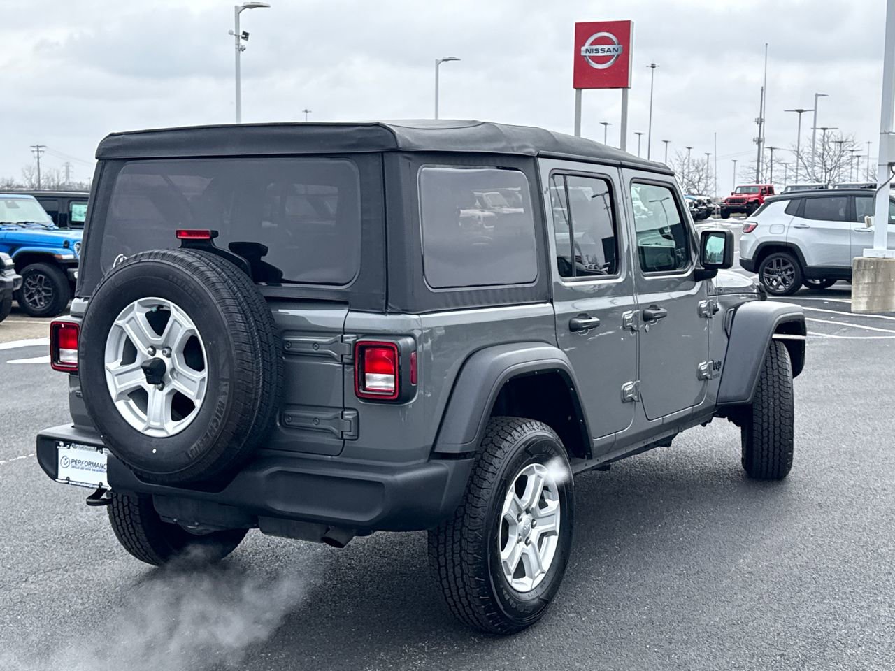 Used 2022 Jeep Wrangler Unlimited Sport image 3