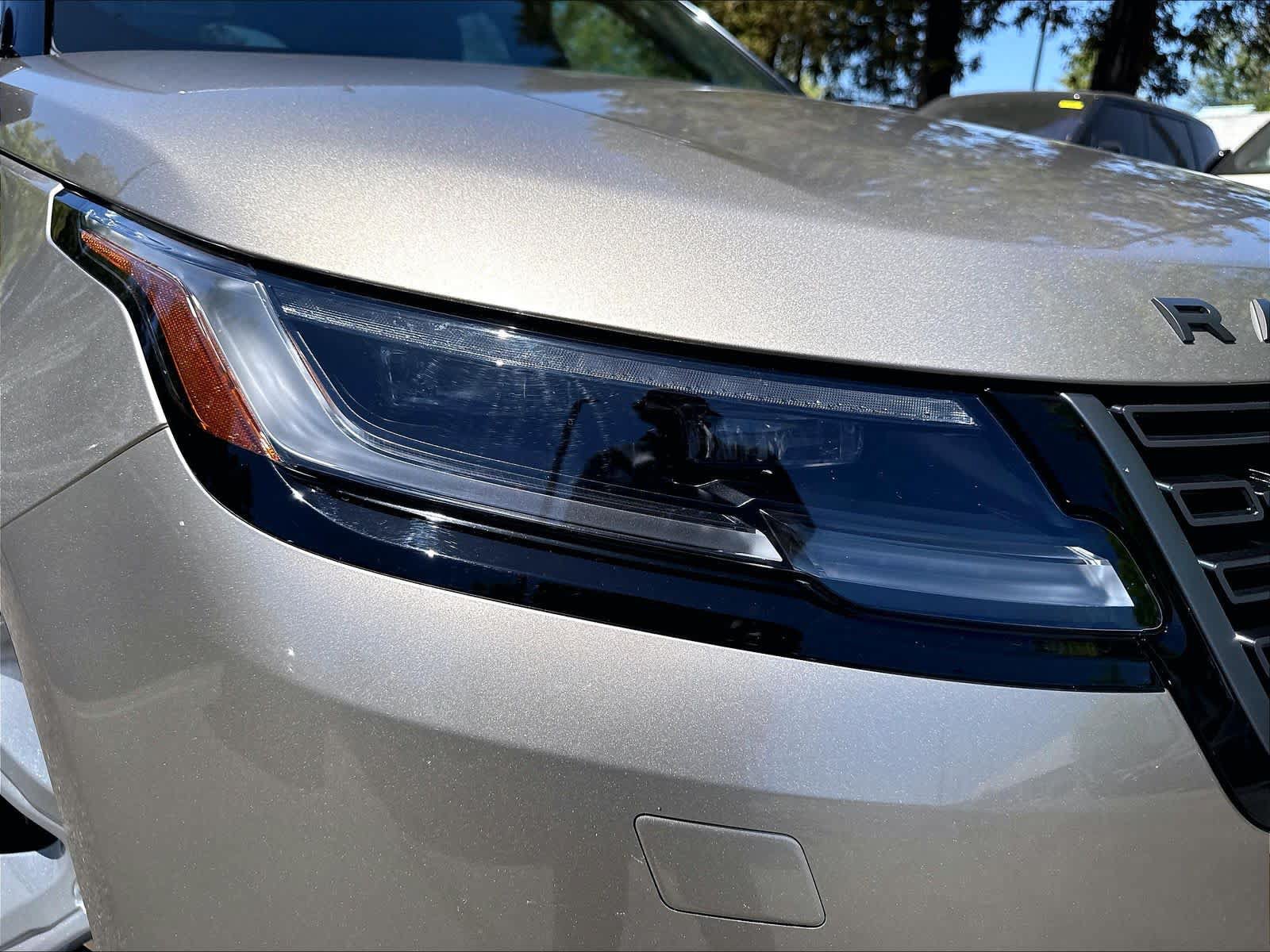 Used 2026 Land Rover Range Rover Velar S AWD/4WD image 32