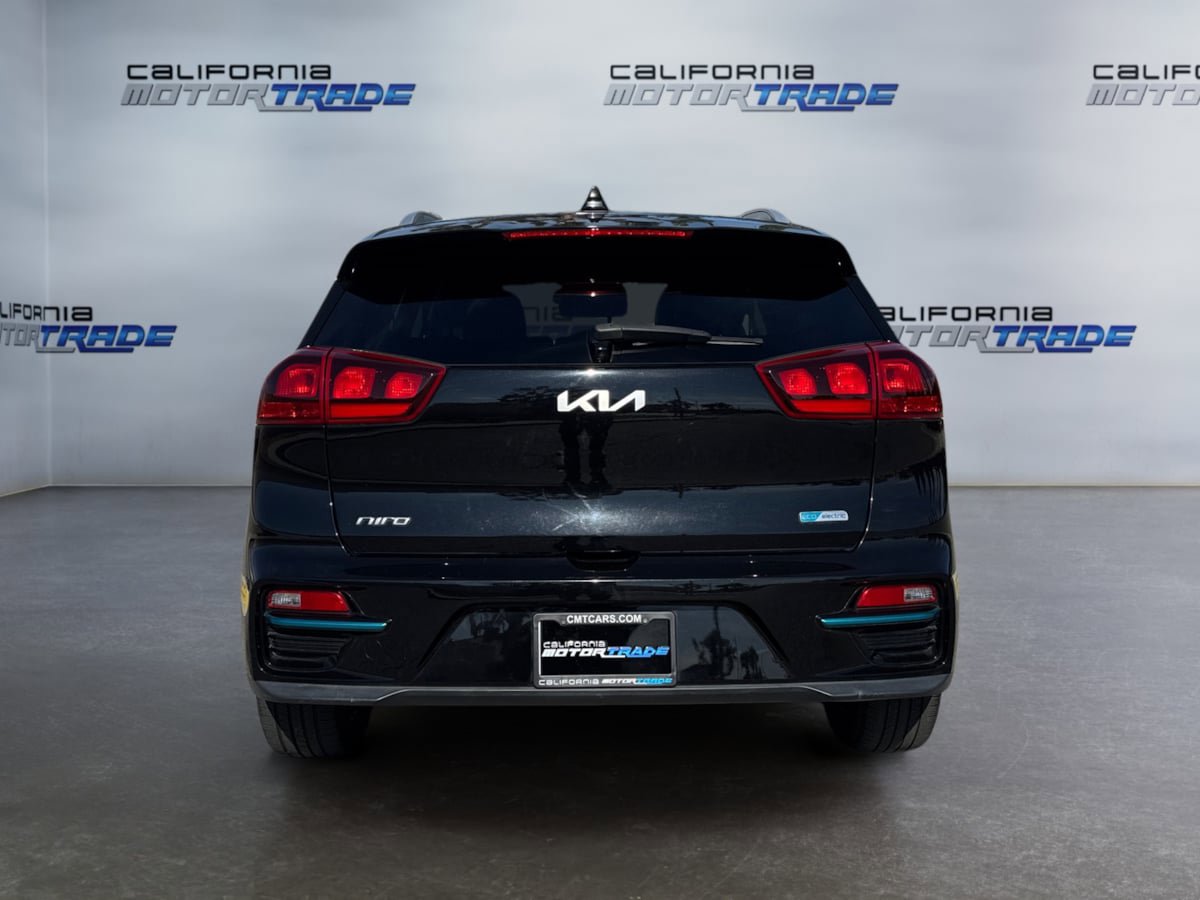 Used 2022 Kia Niro EX image 6