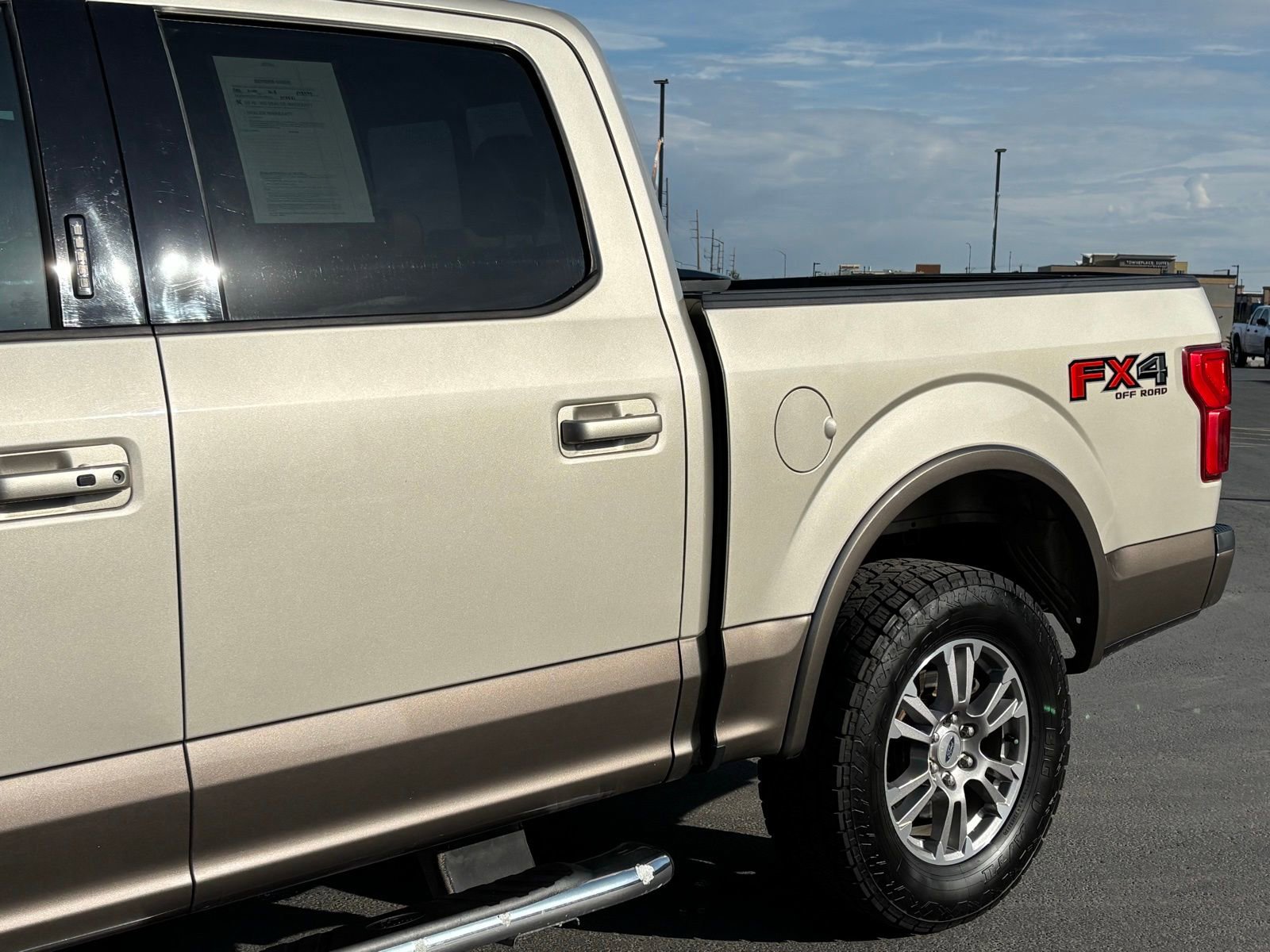 Used 2018 Ford F150 Lariat w/ Equipment Group 501A Mid AWD/4WD image 4