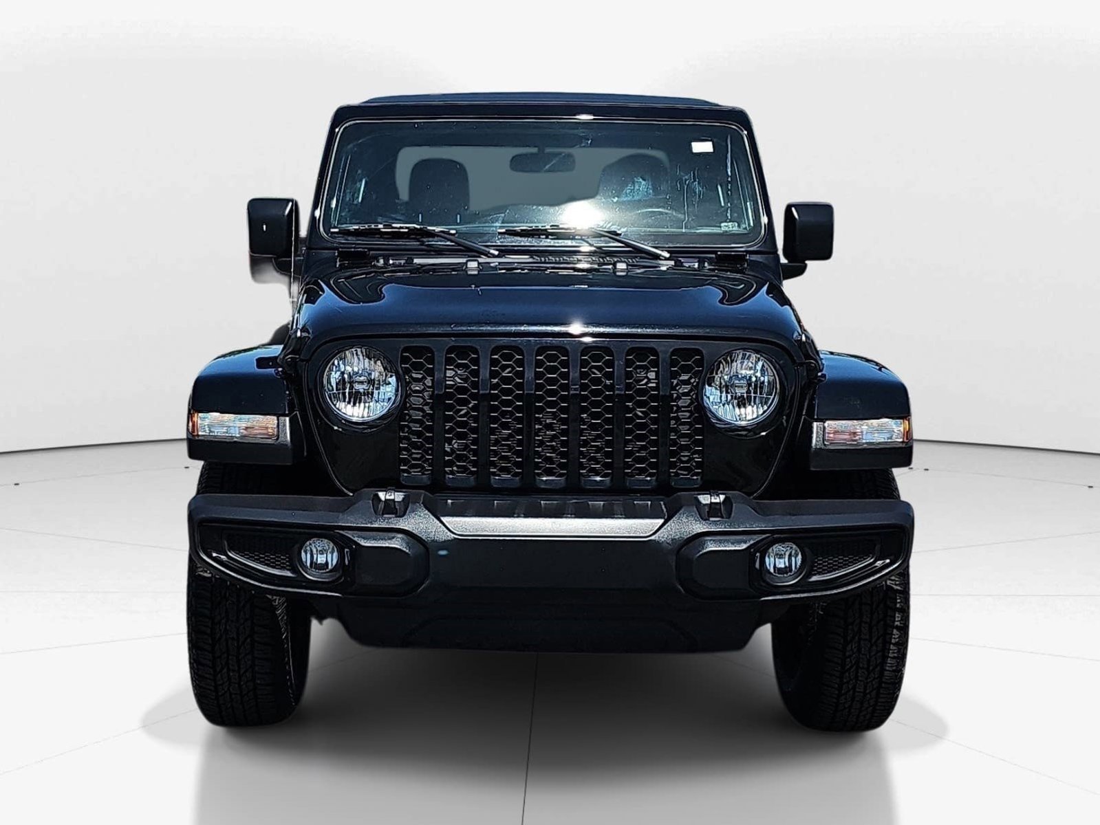 Used 2022 Jeep Gladiator Sport AWD/4WD image 8