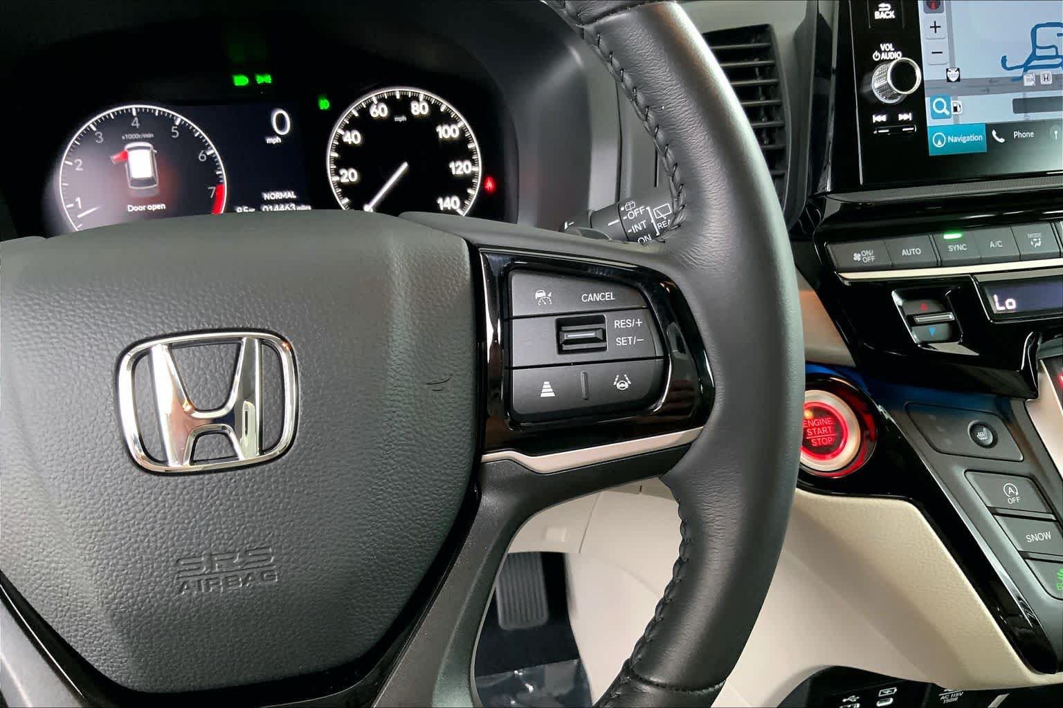 Used 2025 Honda Odyssey Touring image 25