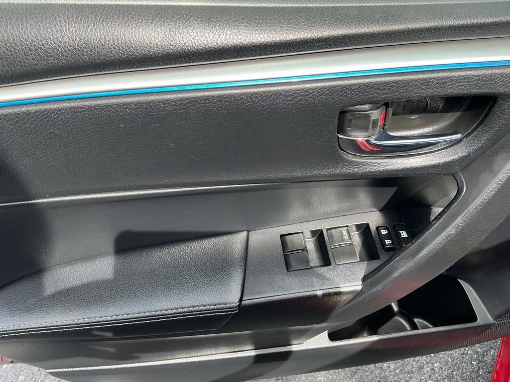 Used 2014 Toyota Corolla S FWD image 31
