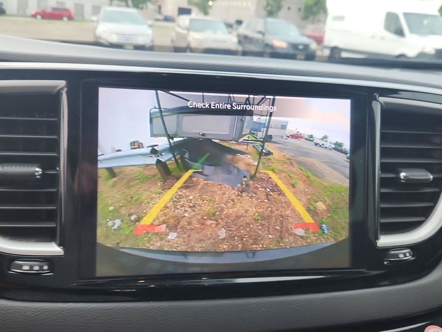 Used 2025 Chrysler Pacifica Select FWD image 17