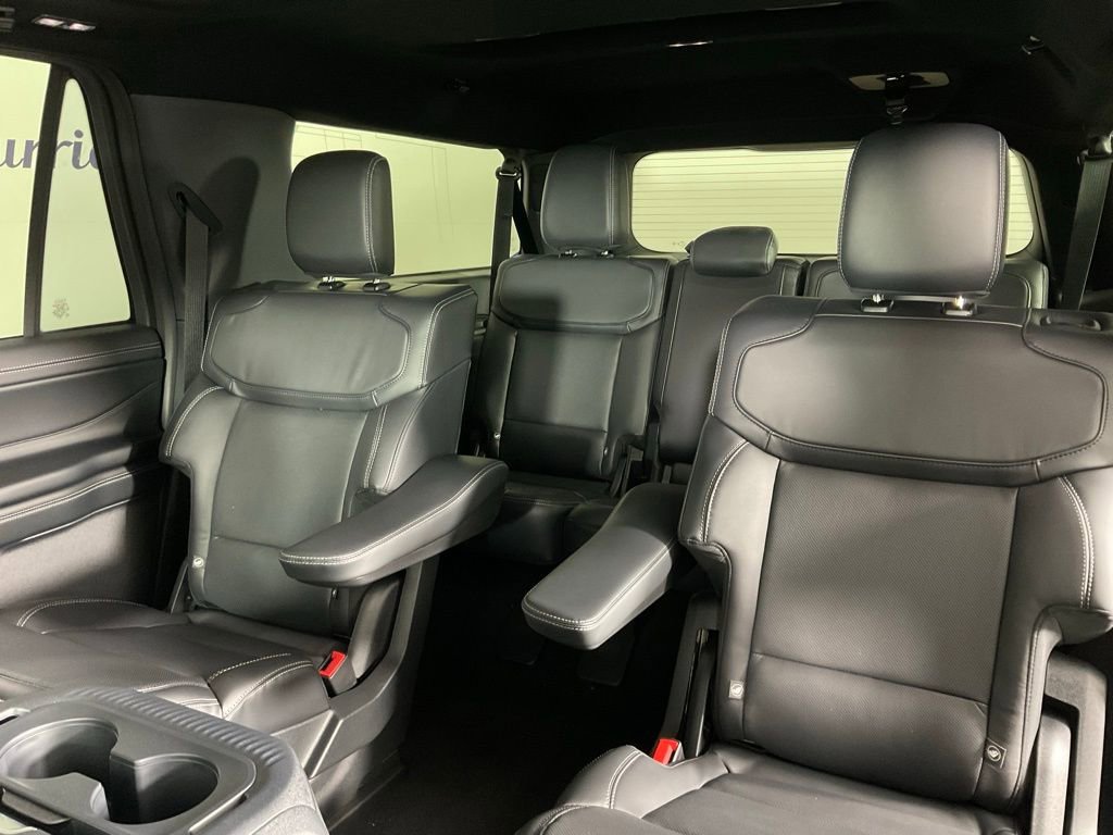 New 2026 Ford Expedition Max Platinum w/ Stealth Appearance Package AWD/4WD image 16