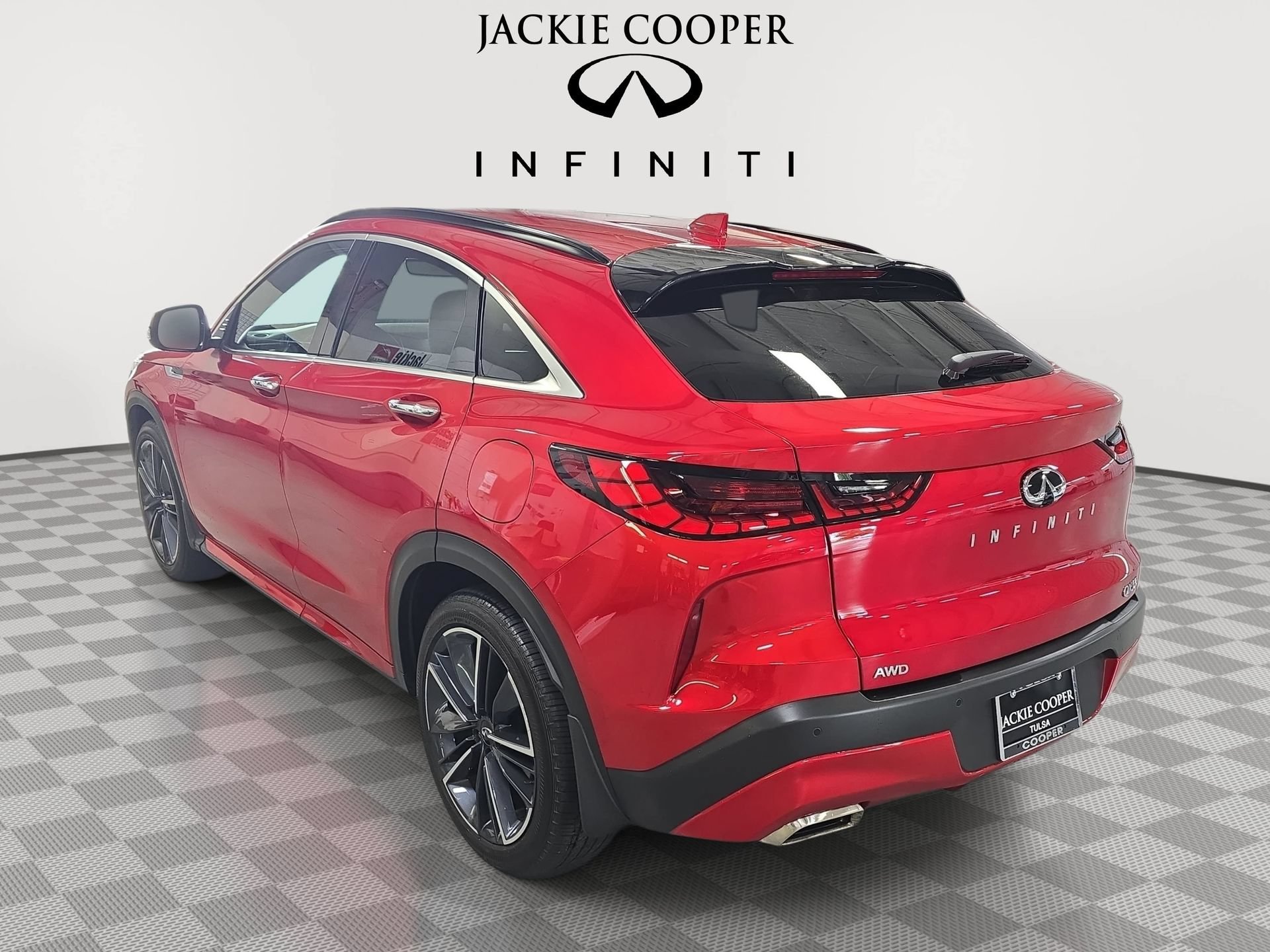 Used 2025 INFINITI QX55 Essential AWD/4WD image 7