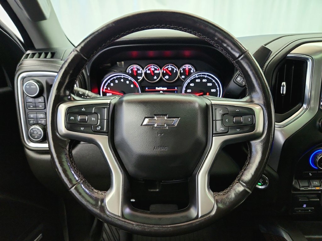 Used 2020 Chevrolet Silverado 1500 LT Trail Boss AWD/4WD image 15