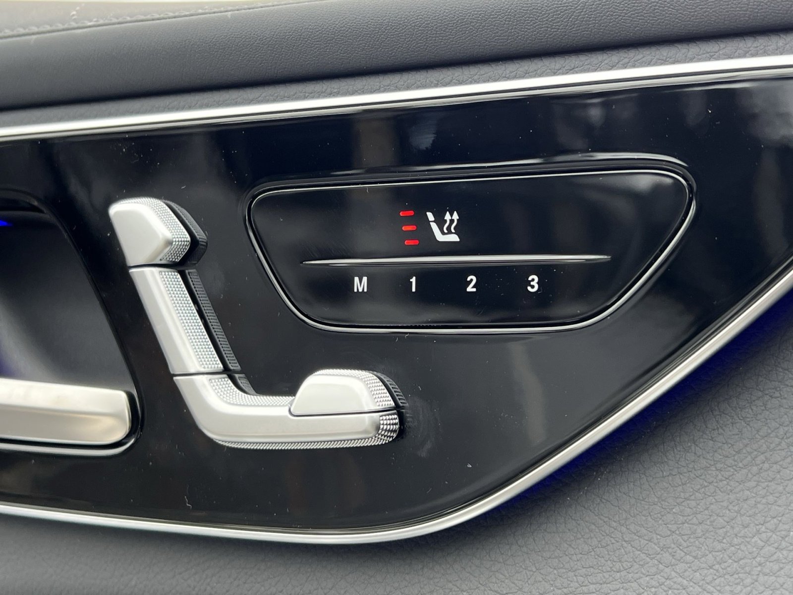 New 2026 Mercedes-Benz GLC 300 4MATIC image 33