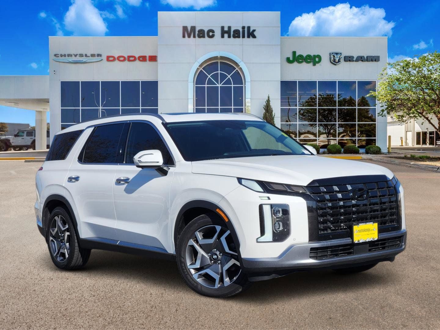 Used 2024 Hyundai Palisade Limited FWD image 1