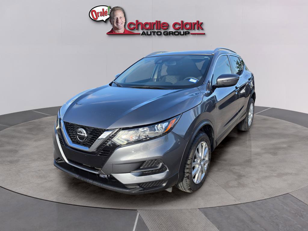 Used 2020 Nissan Rogue Sport SV FWD image 2