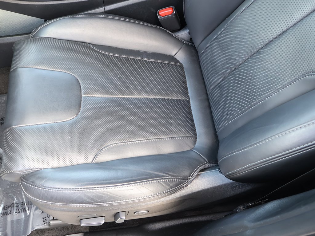 Used 2023 Hyundai Santa Fe Calligraphy image 35